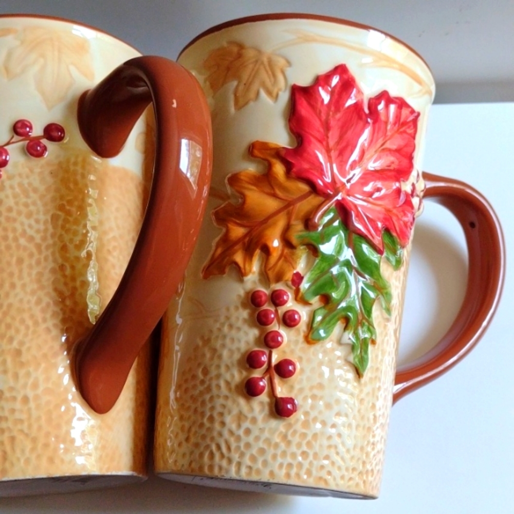 Bella Casa set of Two 20 ounce mugs 3D Autumn Theme NWT
